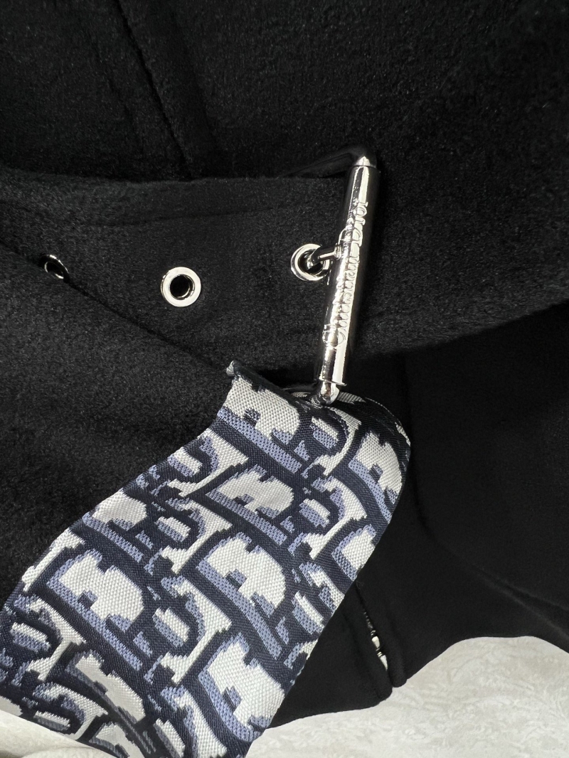 chr1st1an D10r outwear